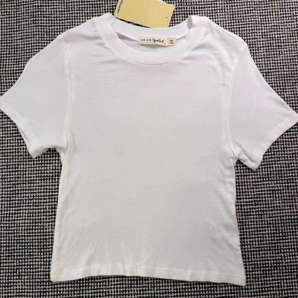Basic White Cropped T Shirt NWT Live To Be Spoiled Women’s Size Small - Picture 5 of 8